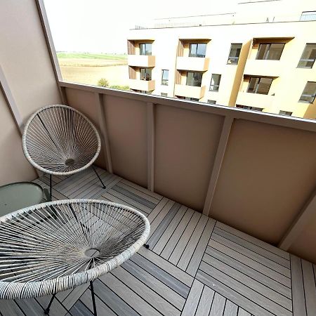 Cozy 1-Bedroom Condo Miloslavov Exterior foto
