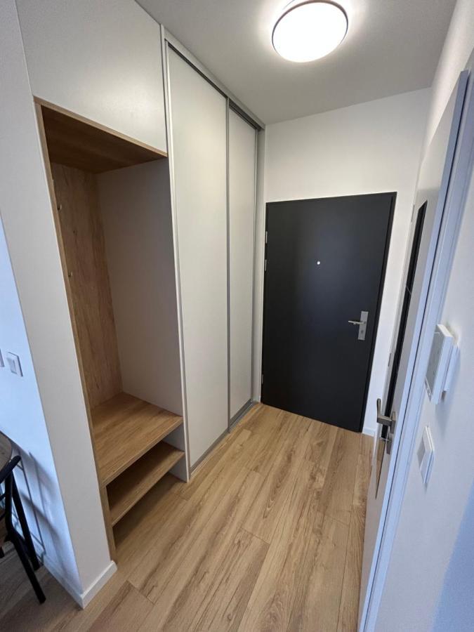 Cozy 1-Bedroom Condo Miloslavov Exterior foto